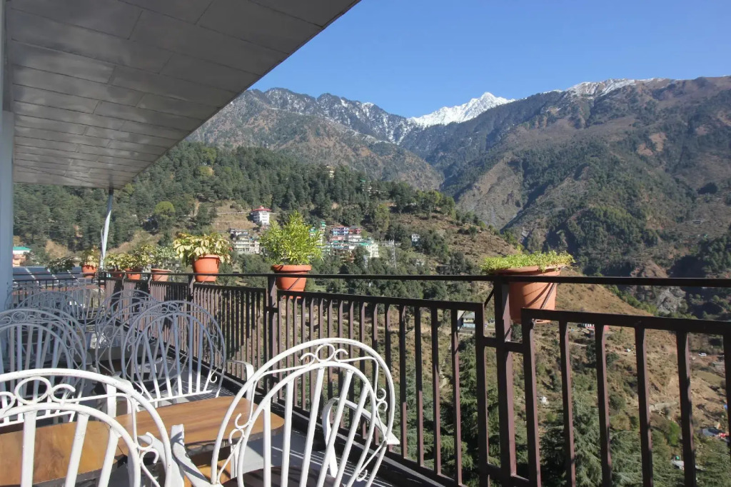 Holiday Hill Mountain View with Balcony