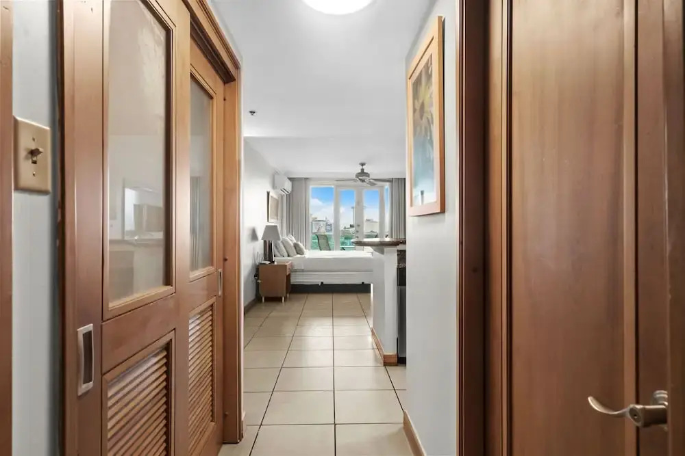 Oceanfront Loft Historic San Juan Terrace