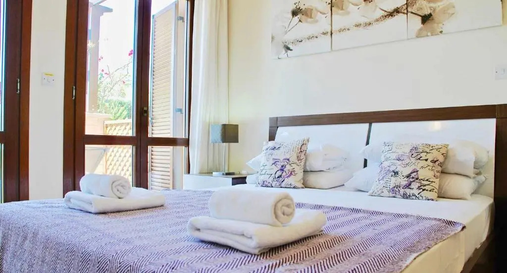 2 bedroom Apartment Pomos with garden and sea views, Aphrodite Hills Resort