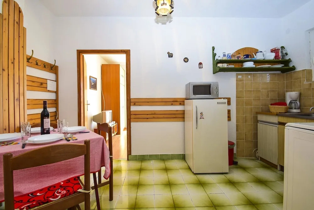 Apartments Stilinović 1230