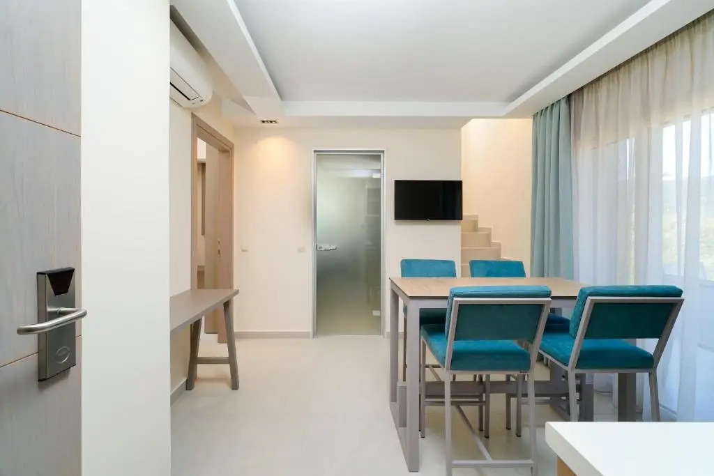 Supreme Luxury Suites