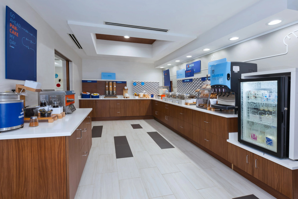 Holiday Inn Express & Suites Dayton South Franklin by IHG