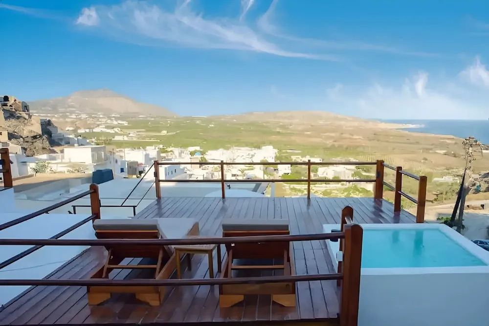 Santorini Rooftop Hot Tub Suite with Panoramic Views