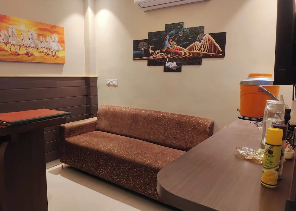 hotel neelkamal