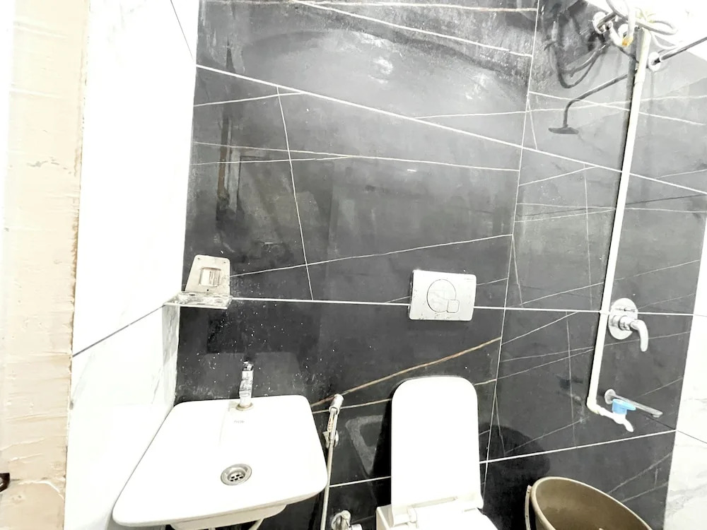 Hotel Gupta Residency - near Temple
