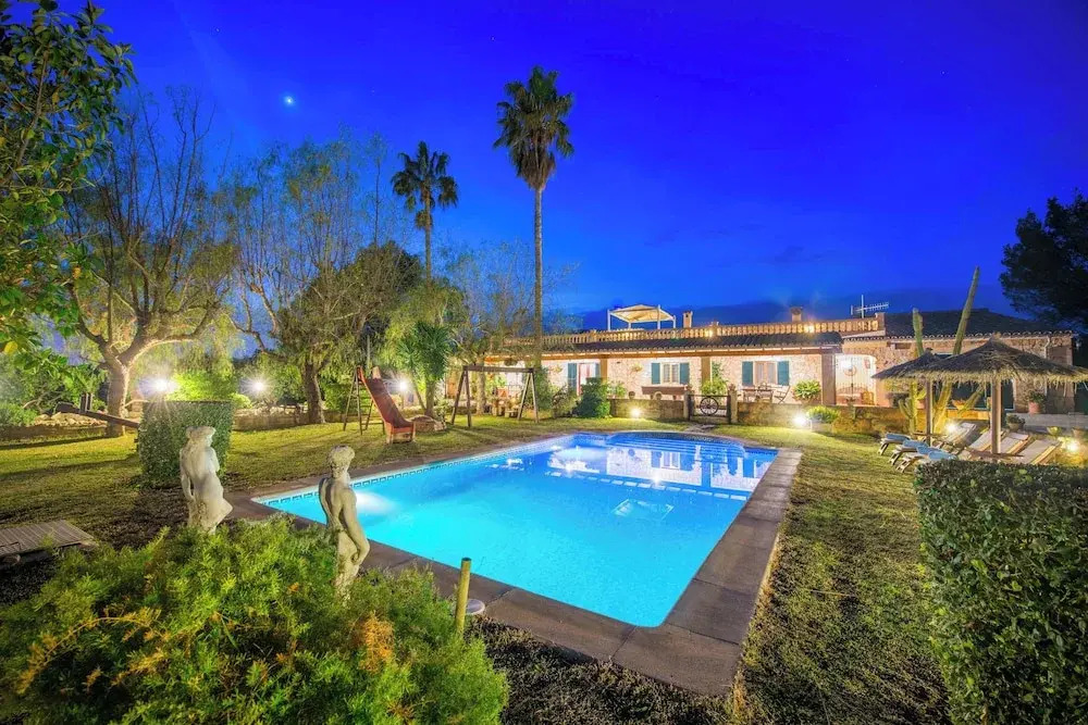 Ca Sa Nina in Inca With 3 Bedrooms and 4 Bathrooms