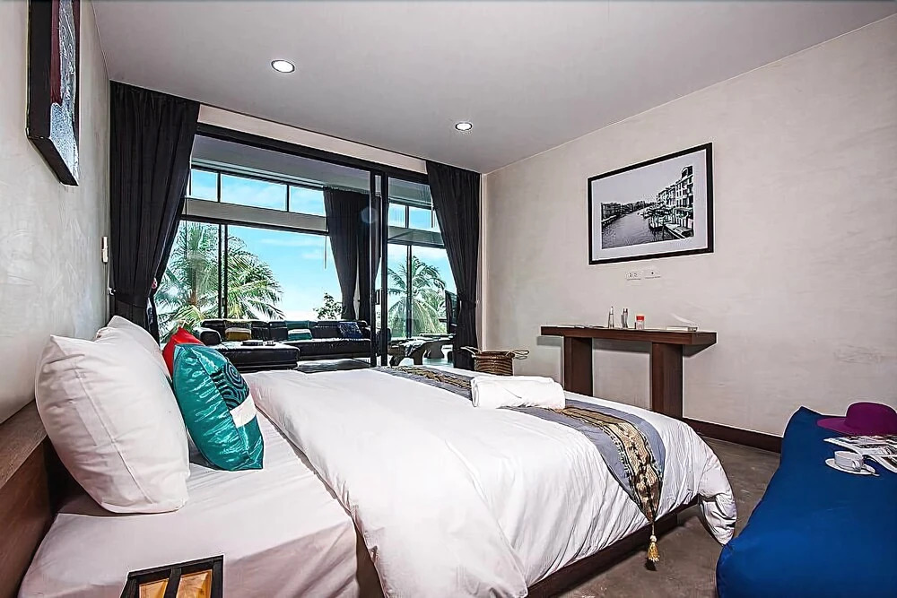 Paritta Sky Villa A 2 villas with 3 beds each