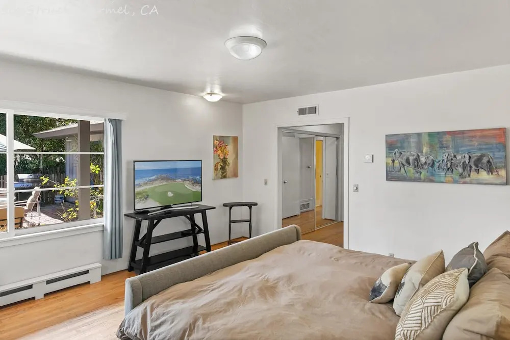 Stunning Ocean Views, Close to Golf, Wine Tasting, Shops, Beach, Aquarium Passes Available!