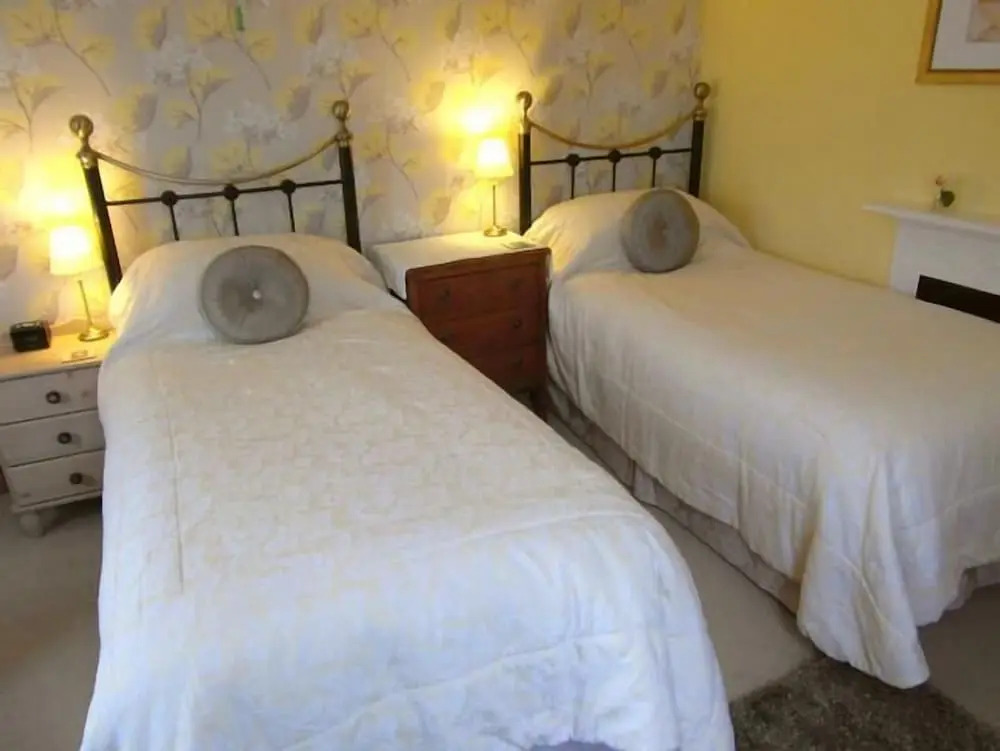 Anton Guest House Bed and Breakfast