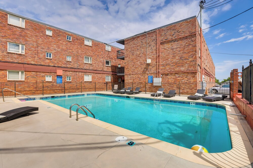 Chic Birmingham Vacation Rental w/ Shared Pool!