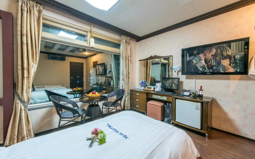 Xi Motel