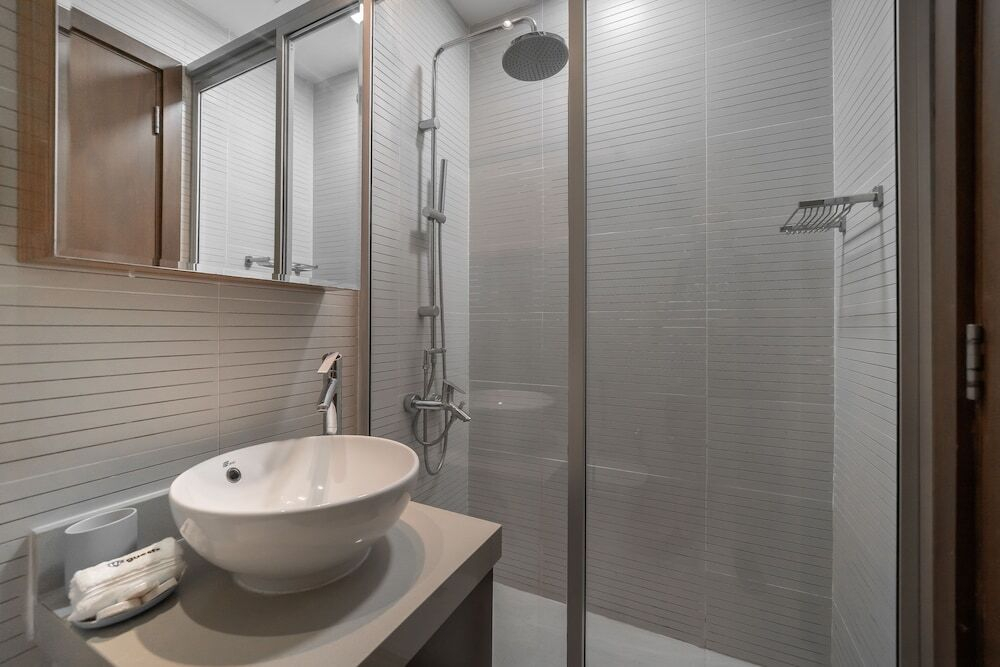 1 BR Luxury Apartment - Orra Marina - MSG 8745