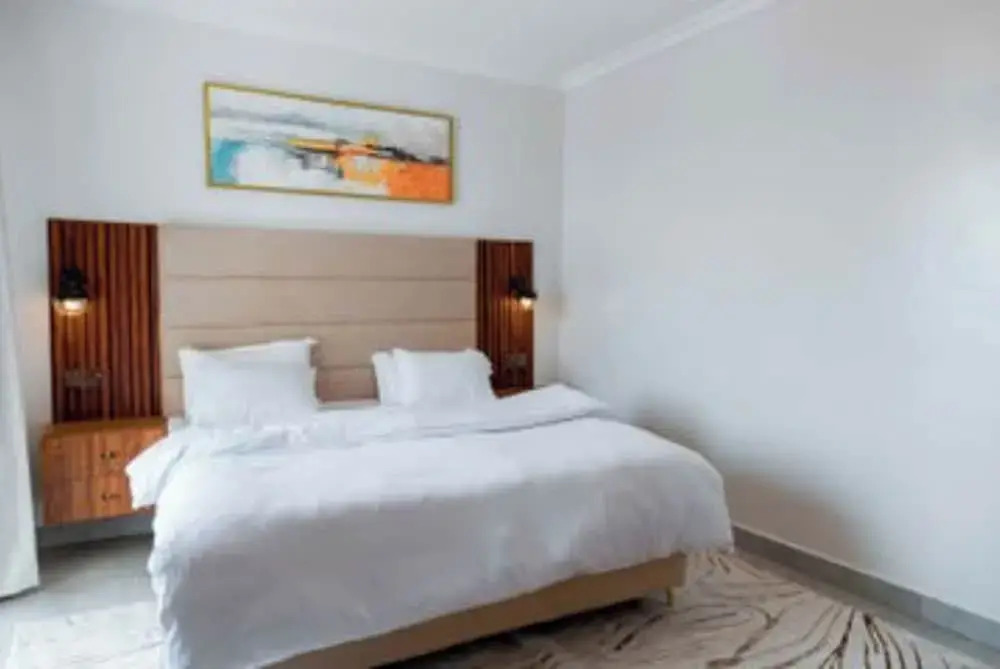 Tranquil Point Residence