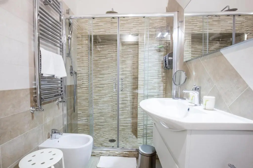 Parthenope Suite Rooms Vomero Vanvitelli a 2 min quartieri spagno via Toledo