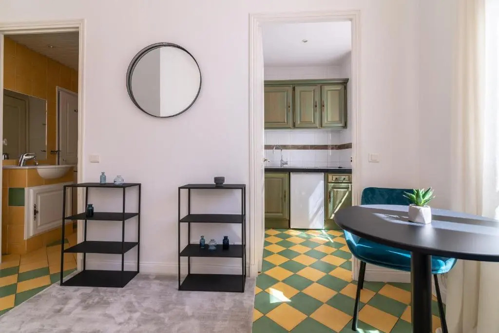 La Guitare 21 - Cozy Studio in Center of Cannes, Just Behind Grand Hotel