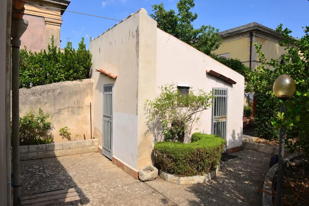 House With 3 Bedrooms in San Corrado di Fuori, With Wonderful sea View, Enclosed Garden and Wifi Near the Slopes