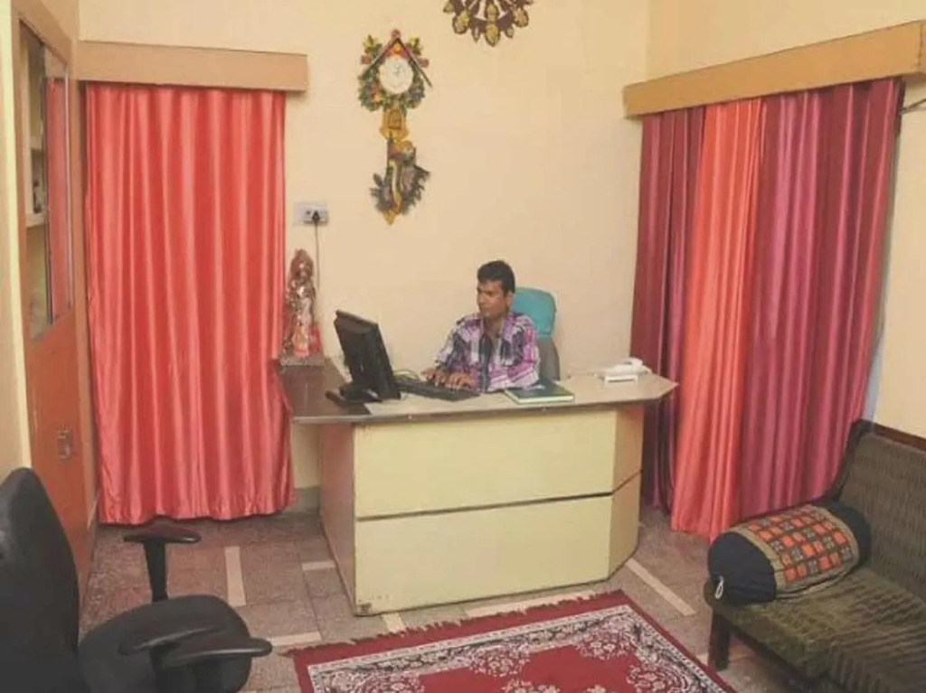 OYO 93303 Hotel Mundra