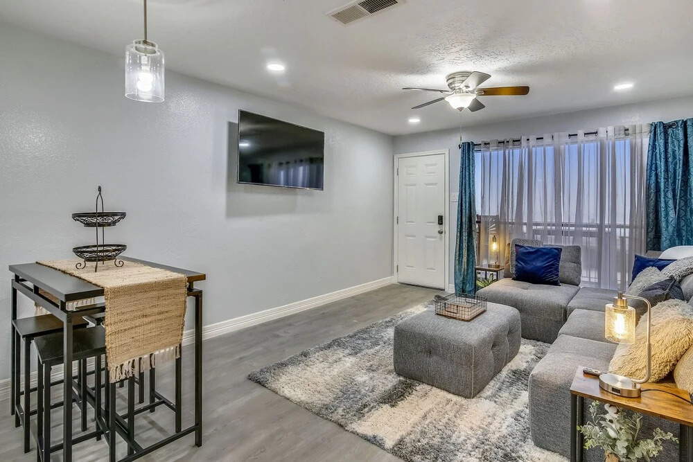 Captain's Cove 105