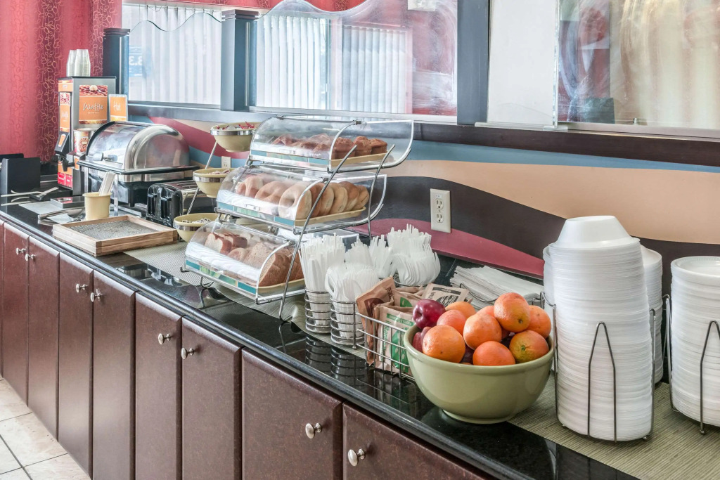 Quality Inn & Suites Mankato East