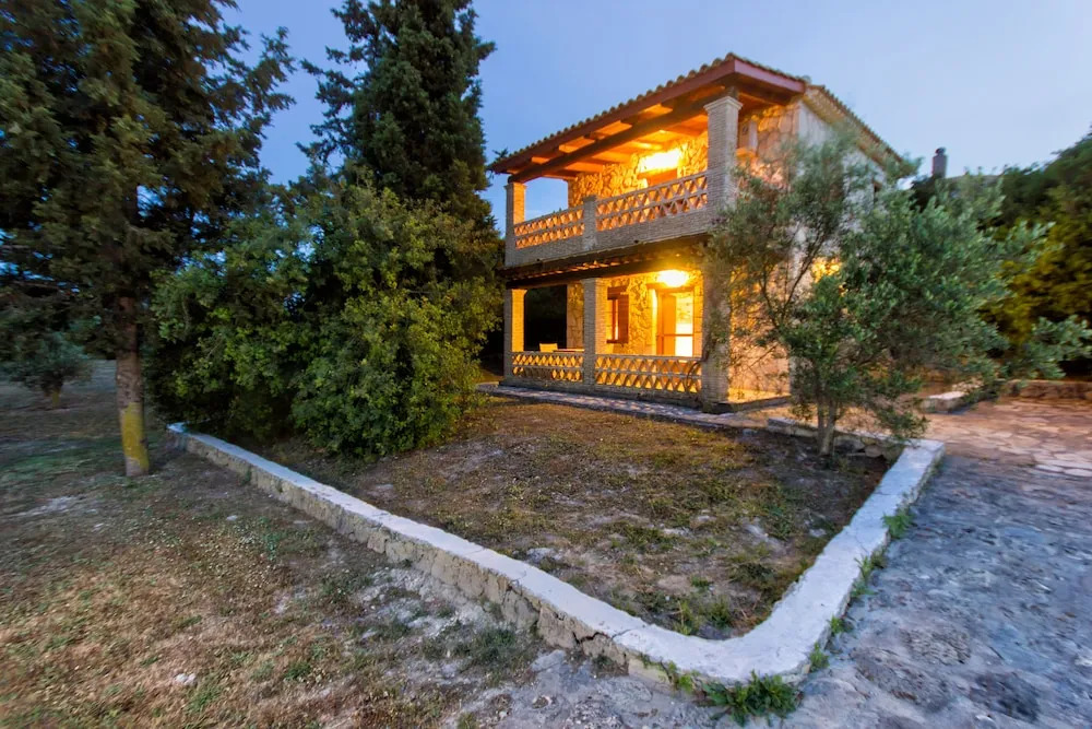 Liuba Houses