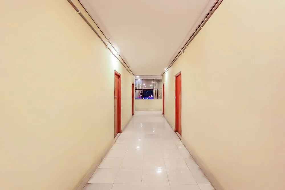 OYO 18510 Hotel Sri Venkateshwara