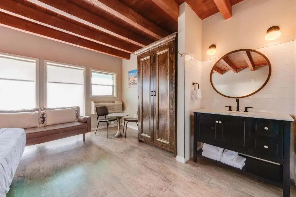 Taos Motor Lodge