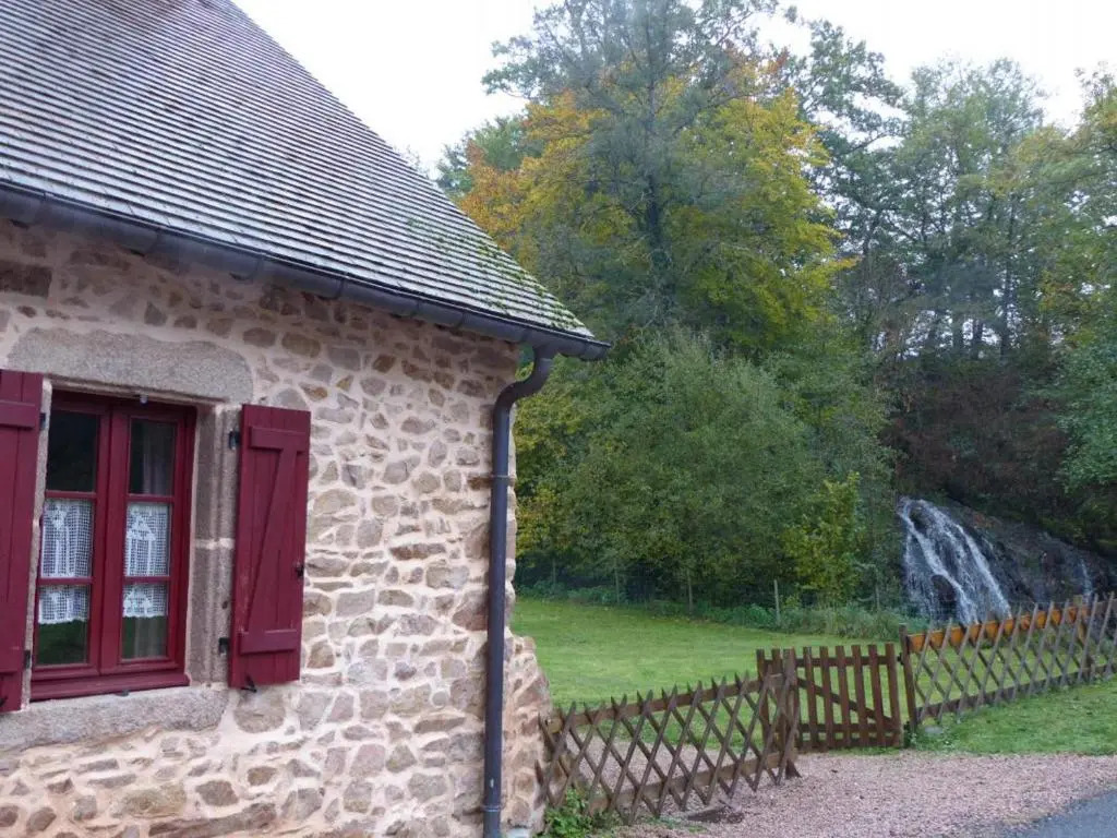 Grand gîte à Barrais-Bussolles avec cheminée et animaux acceptés - FR-1-489-21