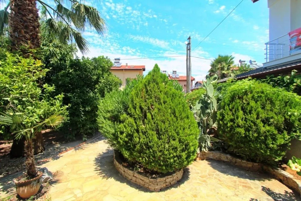 Villa Center