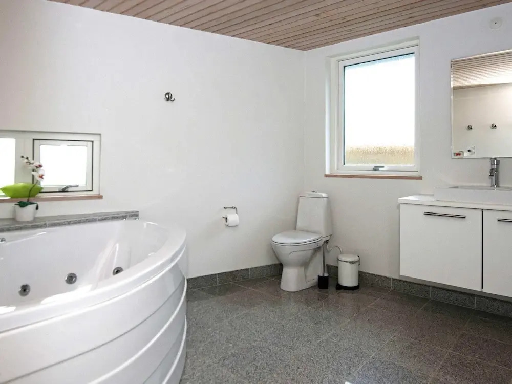 8 Person Holiday Home in Ebeltoft-by Traum