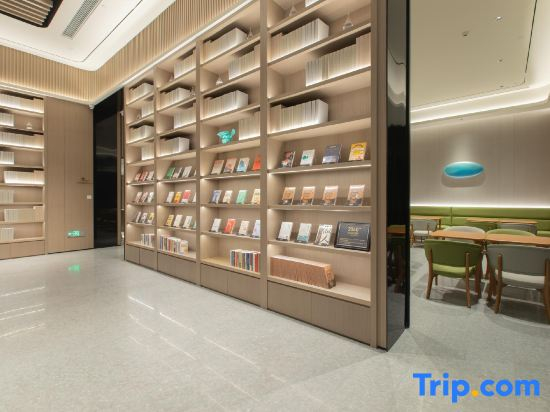 JI Hotel (Jingzhou Songzi Municipal Government Wanda Plaza)