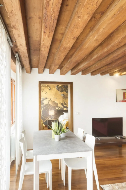 Canal View Apartment