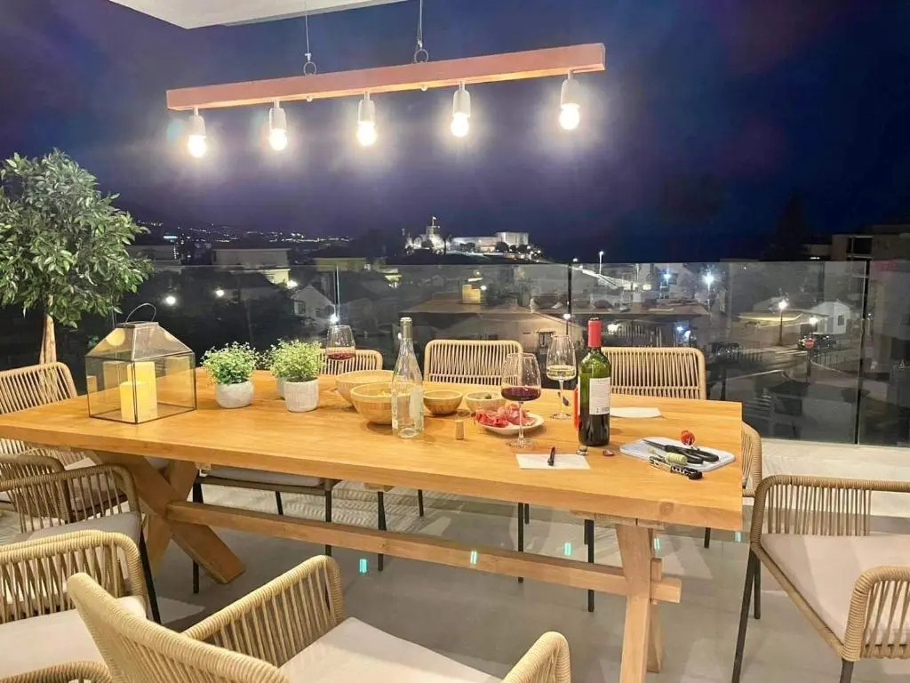 The View Luxury Vacation Apartment 5