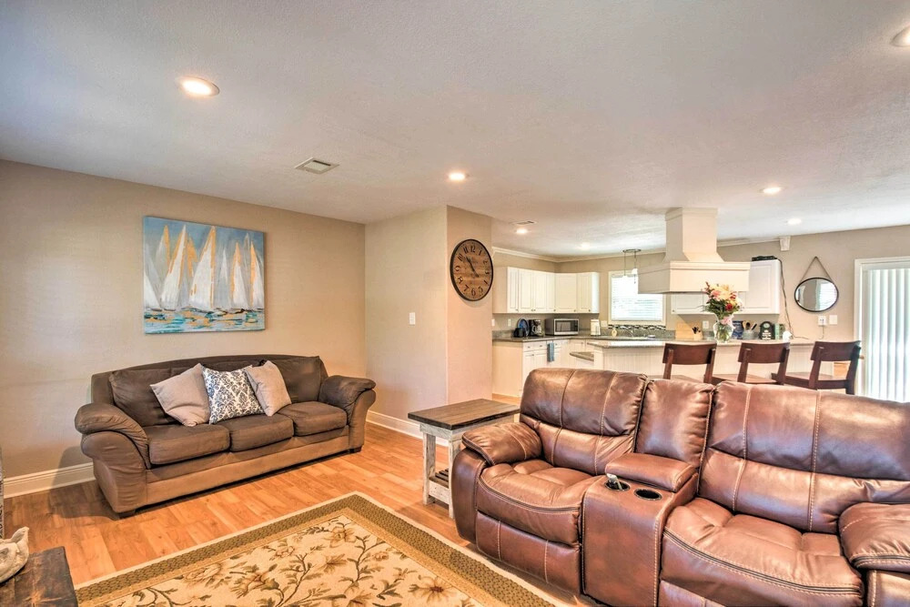 Quiet Retreat w/ Fire Pit ~ 4 Miles to Pensacola!