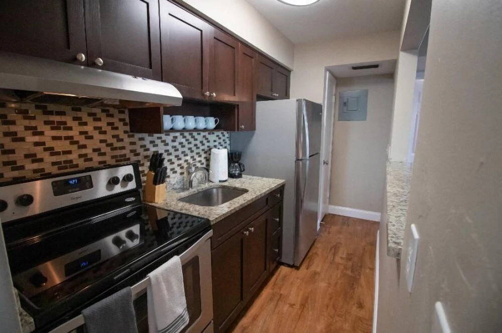 Brief Homes The Victor 1 Bedroom Apartment 5