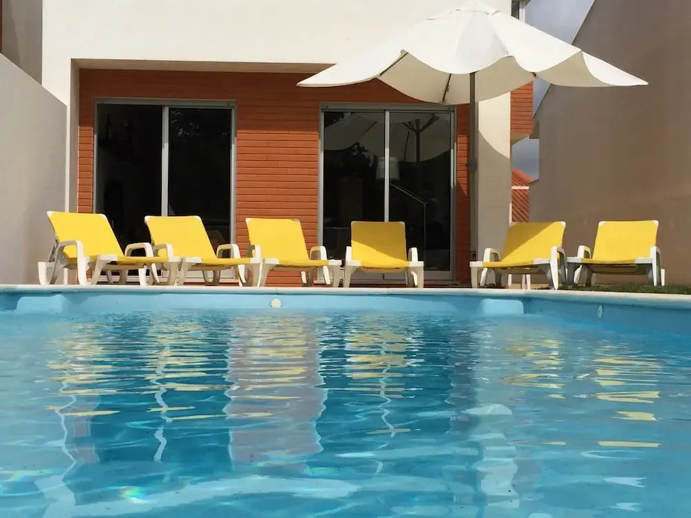 Modern Villa in Sao Martinho do Porto With Swimming Pool
