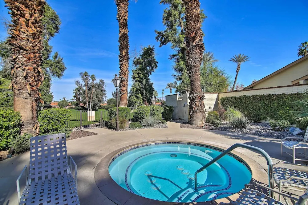 Palm Desert Escape w/ Patio & Shared Pool!