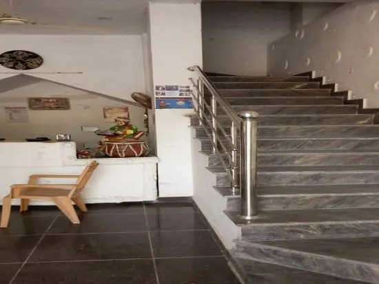 Hotel Raj Mandir