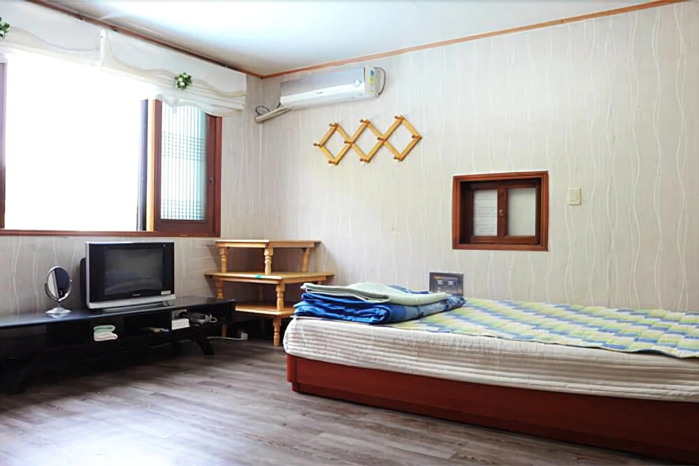 Gyeongju Padosori spa Glamping Pension