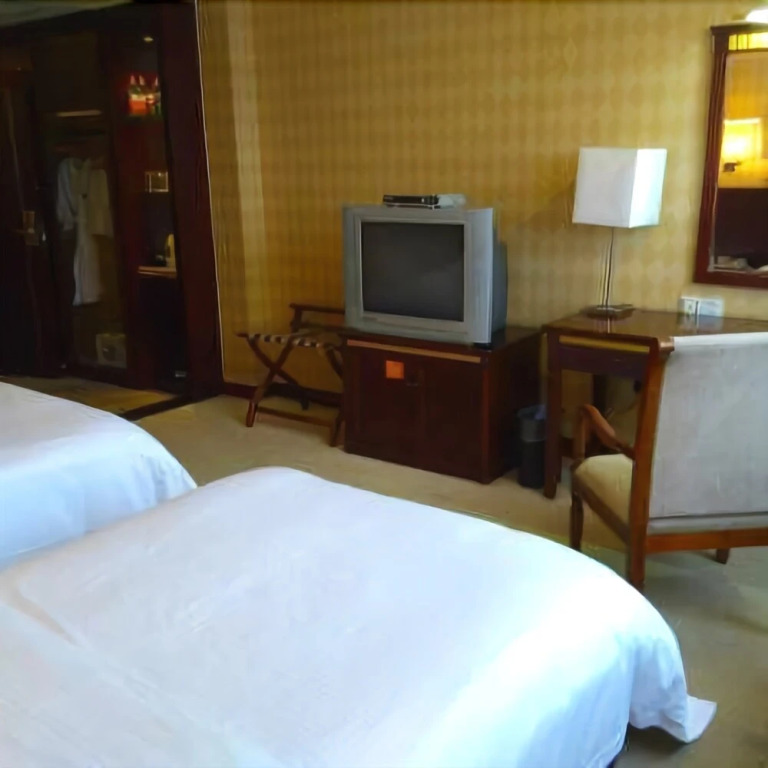East Lake International Hotel