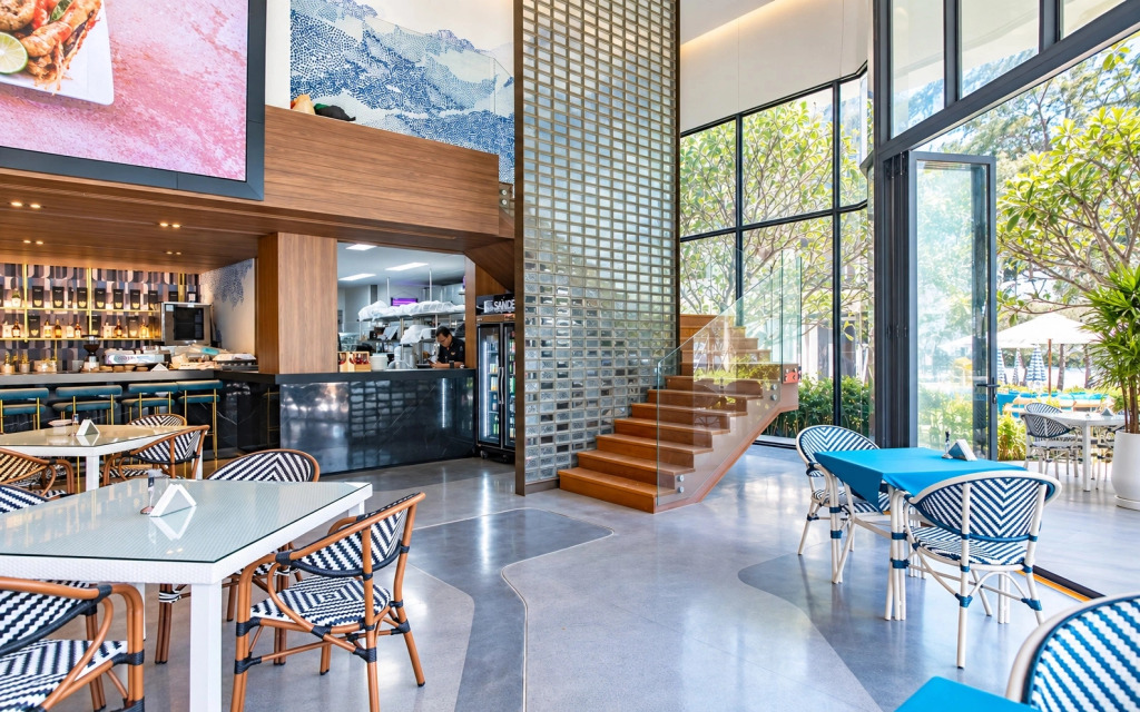 Апарт-отель Bellevue Beachfront by TVC
