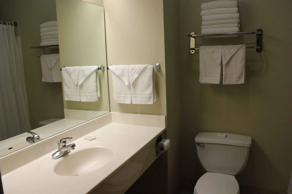 Wesley Inn and Suites