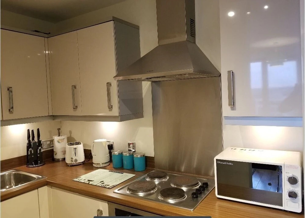 47 Chelsea House - Q-zotica City Centre Apartments: Parking, City view & Smart gadgets