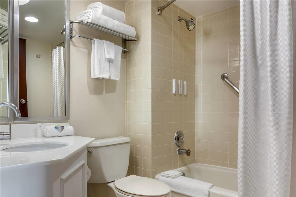 Radisson Hotel Detroit Metro Airport