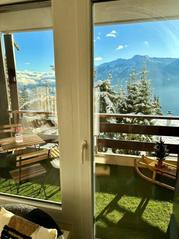 Vue imprenable sur les Alpes