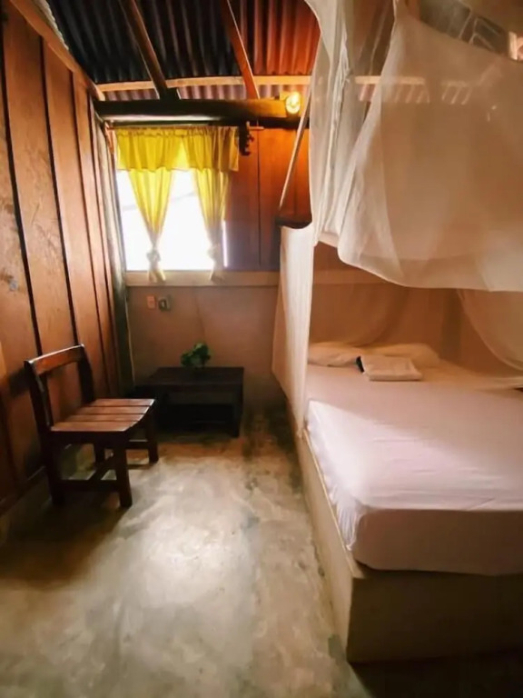 Hostal Punta Paraíso Cabañas