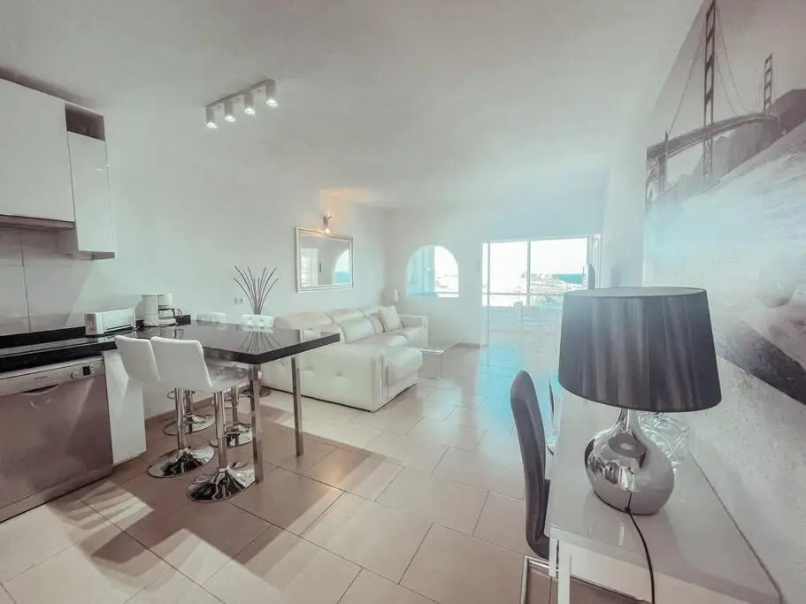 Ocean view apartment in Callao Salvaje CS123