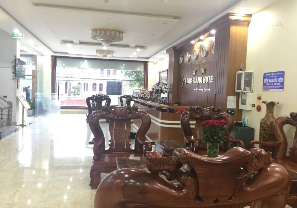 Long Giang Hotel
