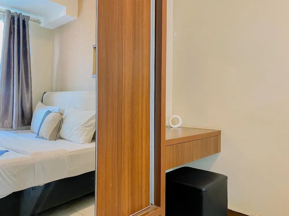 Homey and Comfort Stay 2BR Cinere Resort Apartment