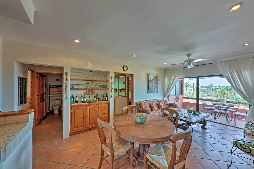 Cabo Condo w/ Balcony, Ocean Views & Resort Perks!
