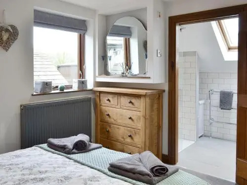 Field Farm Apartment